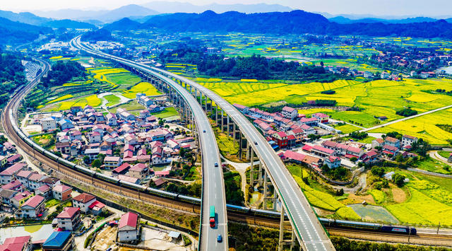 交通  铁路  高速  春天