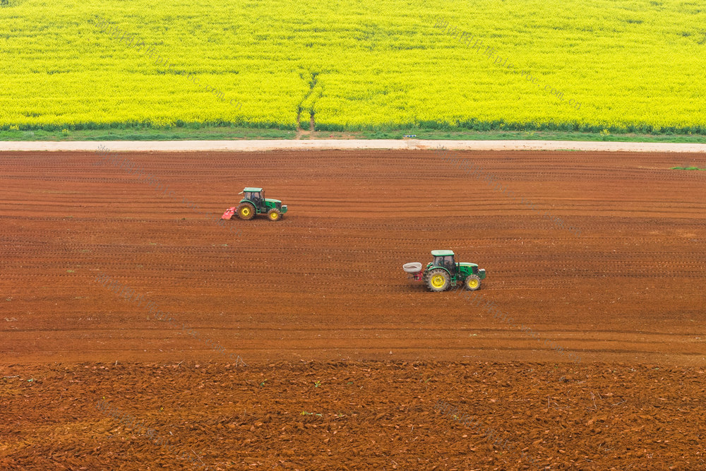 农业 春耕生产 耕地 机械化