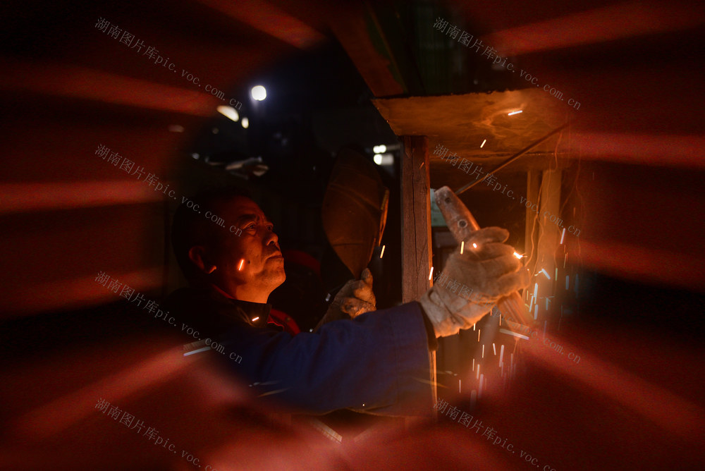 嘉禾：铆足干劲忙生产