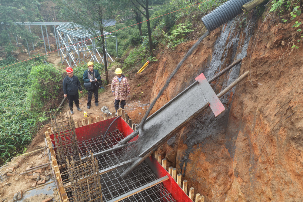湖南桂东：栈道吊桥桥墱 "茶山粽海" “两叶” 百姓