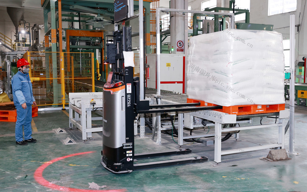 智慧物流仓库焕新