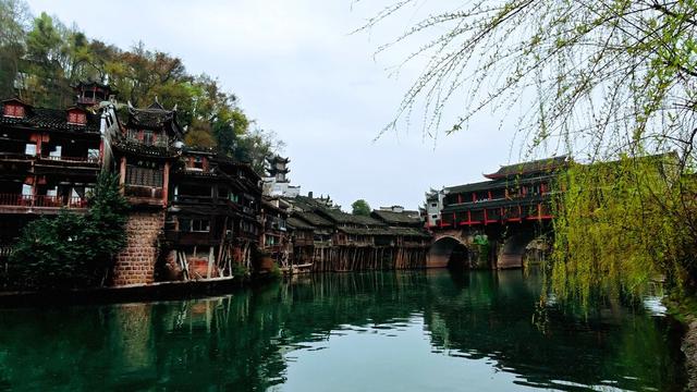 春日沱江