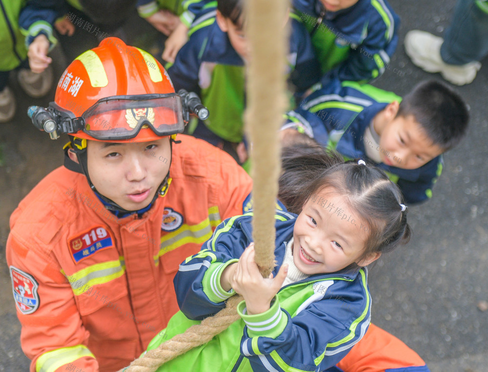 湖南道县：安全教育伴成长