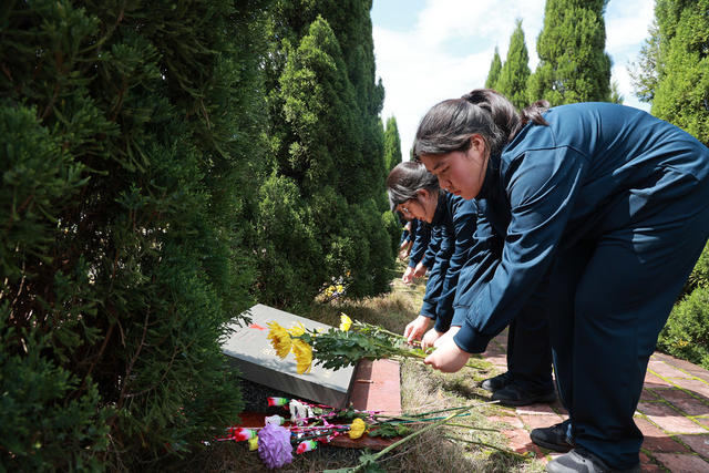 清明烈士扫墓  思政教育