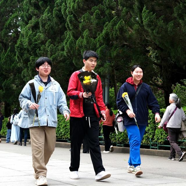 清明，祭先烈