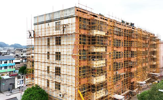 改造老旧小区 增加居民幸福感