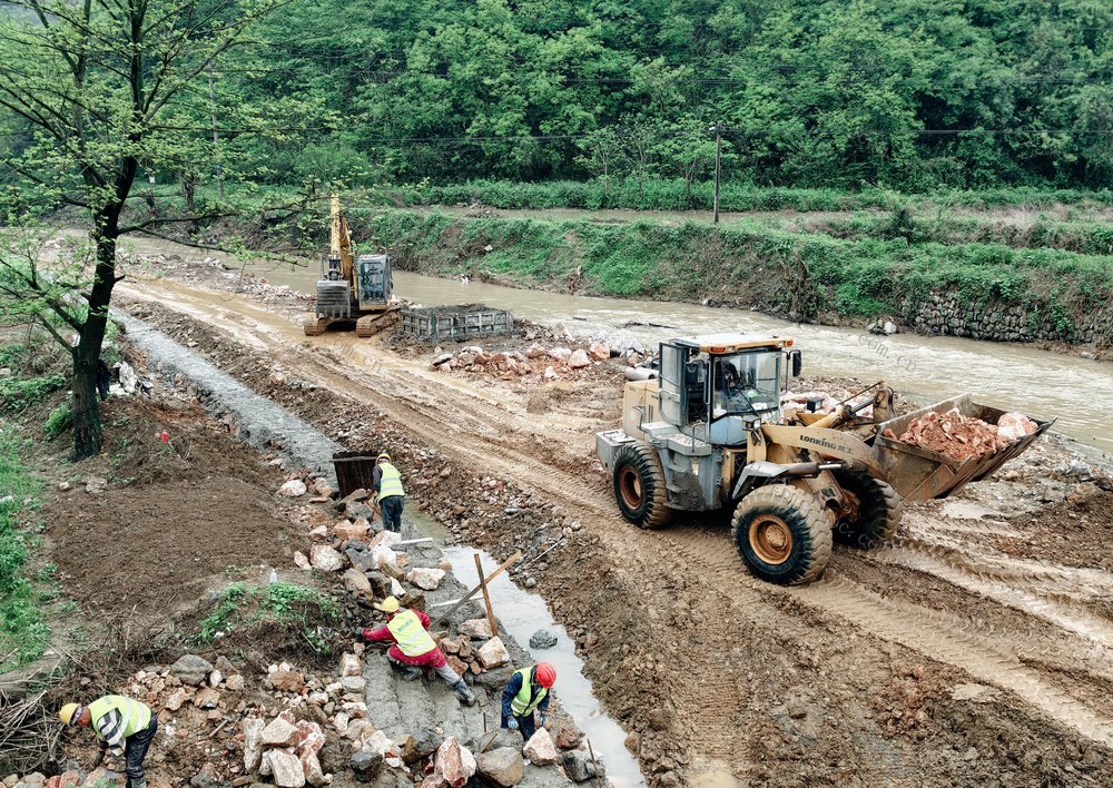 春季 兴修 水利 城步 西岩镇 
