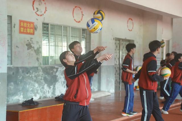 排球、学校、大课间、运动、体育