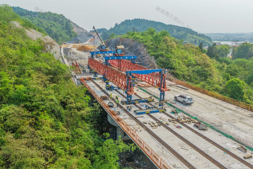 湖南道县：零道高速春日施工忙