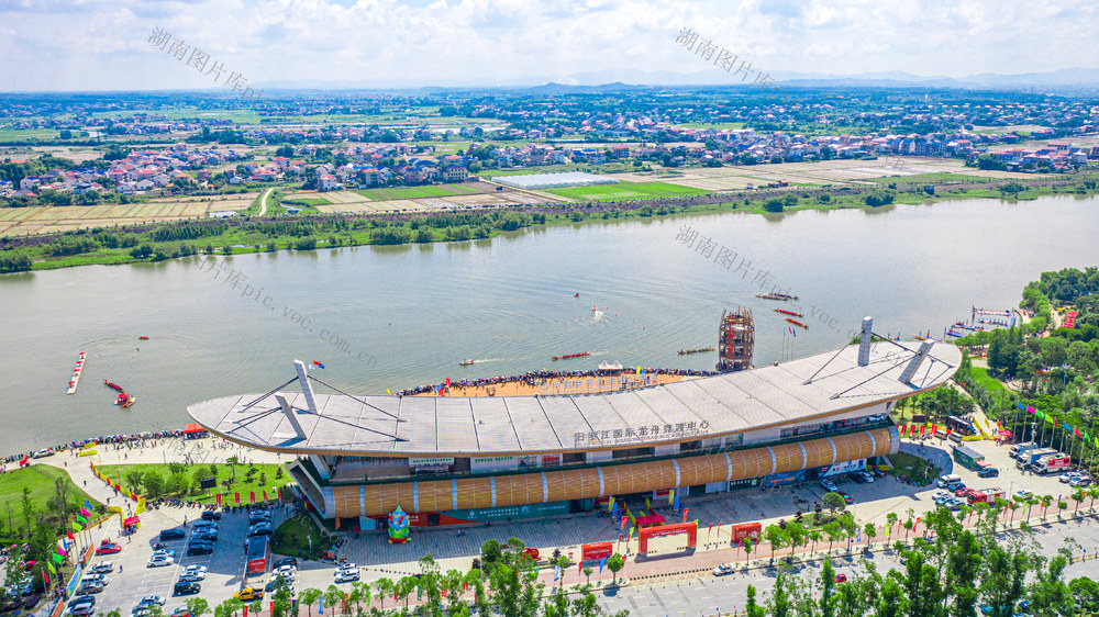 龙舟发源地 汨罗江龙舟赛 汨罗 划龙舟 龙舟赛 端午节 中国传统节日 中国传统运动 赛龙舟 汨罗江龙舟比赛 汨罗国际龙舟竞渡中心 传统文化 端午 赛龙舟特写 打龙舟鼓 非物质文化遗产 中国传统文化 旅游宣传片 乘风破浪 中国文化 中国梦 传承 划龙舟运动