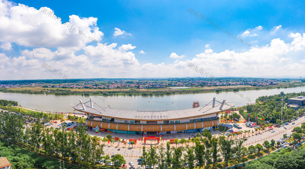 龙舟发源地 汨罗江龙舟赛 汨罗 划龙舟 龙舟赛 端午节 中国传统节日 中国传统运动 赛龙舟 汨罗江龙舟比赛 汨罗国际龙舟竞渡中心 传统文化 端午 赛龙舟特写 打龙舟鼓 非物质文化遗产 中国传统文化 旅游宣传片 乘风破浪 中国文化 中国梦 传承 划龙舟运动