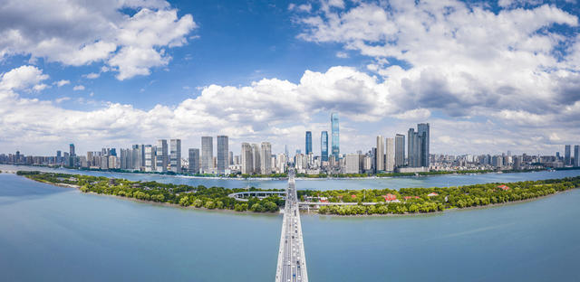 长沙橘子洲大桥航拍全景 长沙城市航拍 长沙橘子洲 长沙城市地标 湖南长沙 湘江