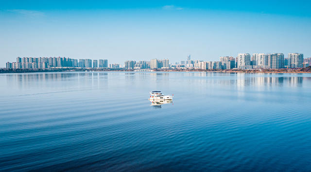 岳阳千亩湖日落游船 岳阳日落 岳阳洞庭湖风光 岳阳城市航拍 岳阳城市旅游 岳阳南湖