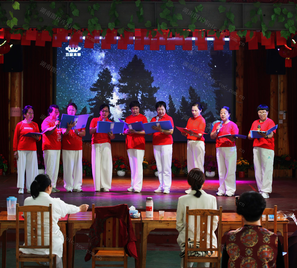 怀化老年大学生走进“世界读书日”