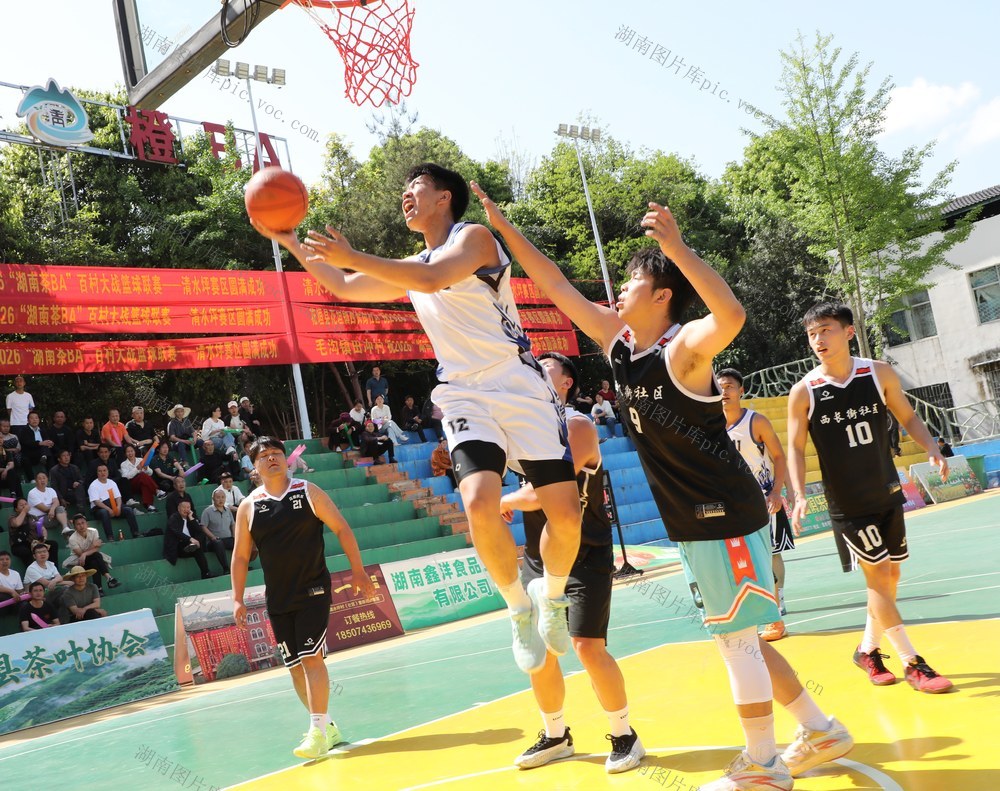   “村BA”掀起乡村篮球热
