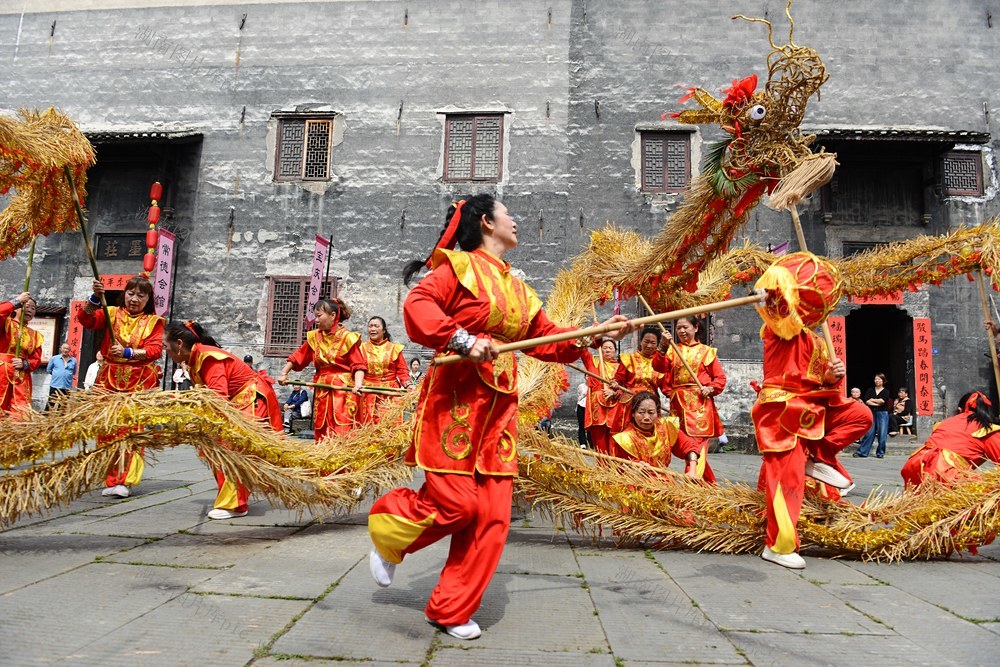 
洪江古商城 非遗展演 洪江草龙 安塞腰鼓 徽州鱼灯 怀化文旅 中方斗笠 洪江冬瓜糖 民俗文化