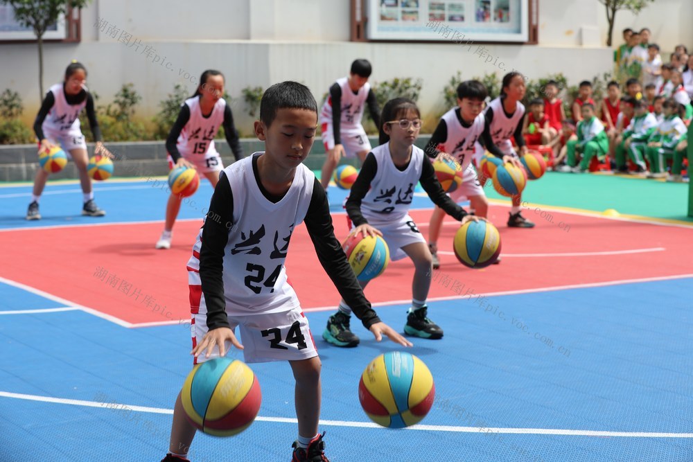 土家族 湘西 苗族 小学 球操 篮球 湘BA 火热 校园 篮球热  球员  大学  艺术团 啦啦操 扣篮