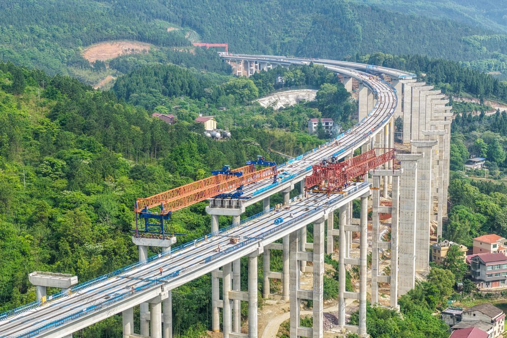 湖南双牌：零道高速建设正酣