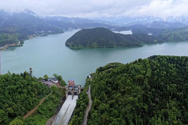 湖南 常宁 洋泉水库 泄洪
​