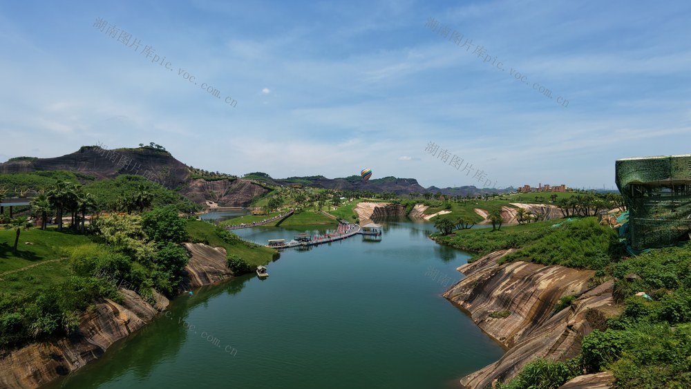航拍  郴州  苏仙区  飞天山 
 高椅岭  景区  碧水丹霞  自然美景  游客  打卡点