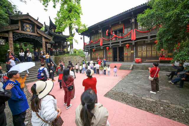 湖南，龙山，假期，五一，景区，土家族，民俗