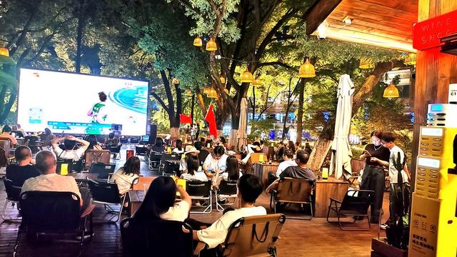 北湖公园 兴隆步行街 篮球赛 跳蚤市场 茶吧 小酒吧 旅游 五一节假日