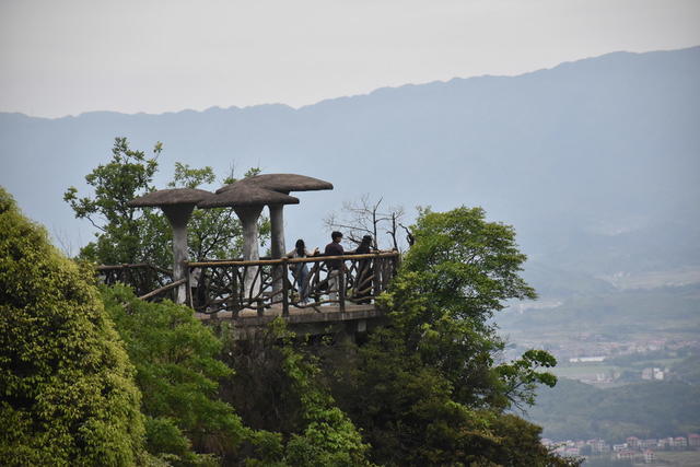 云山景区游人如织