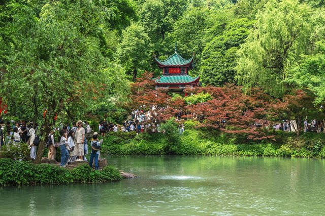 五一假期  岳麓山  爱晚亭  旅游