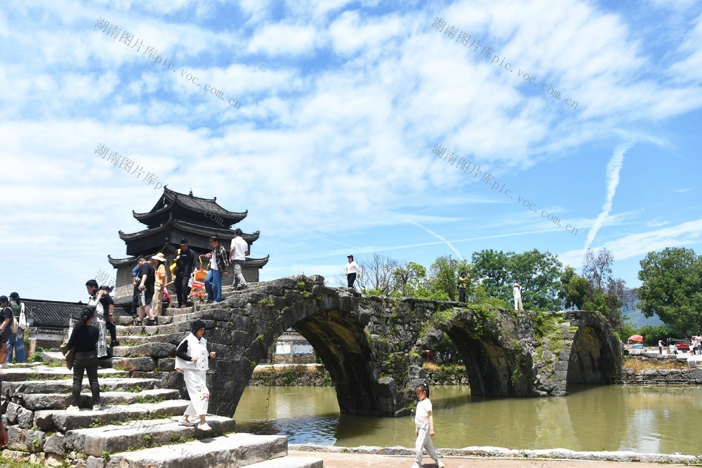   畅游古村   乐享假期