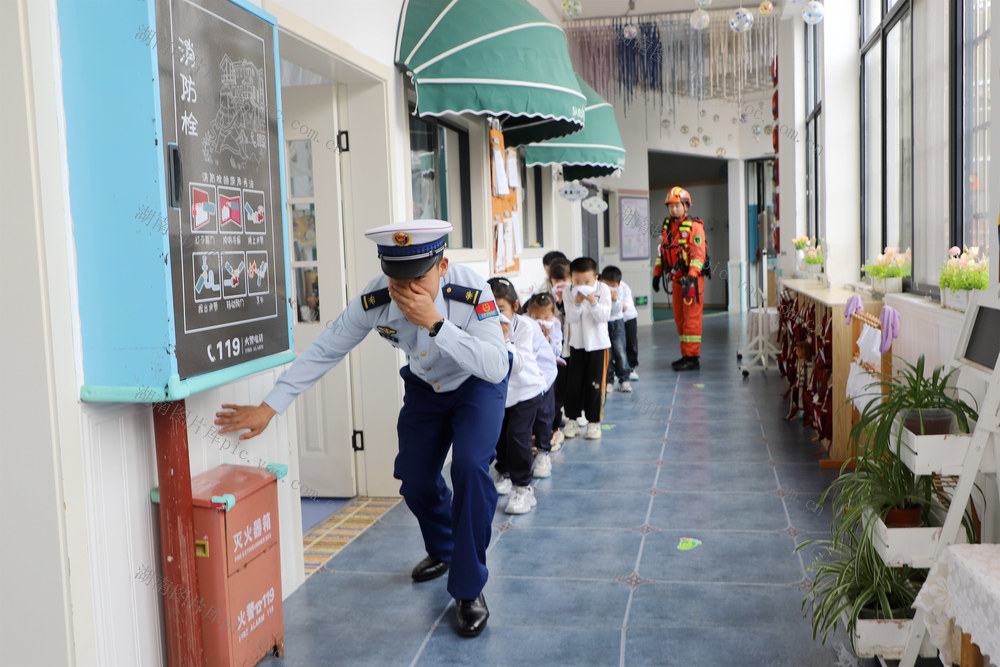 全国防灾减灾日 消防 安全 进校园 自防自救