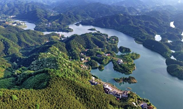 湖南 常宁 洋泉 绿水 青山 民居 美景