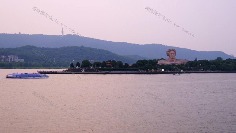 游览橘子洲