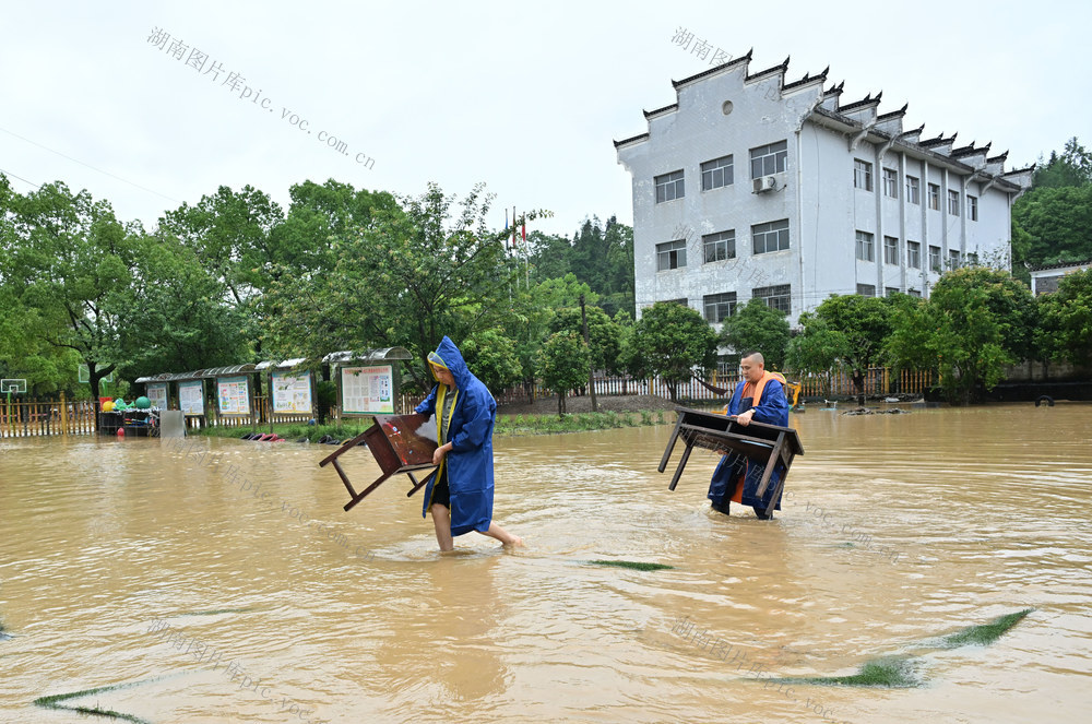 强降雨 抗洪救灾 自救