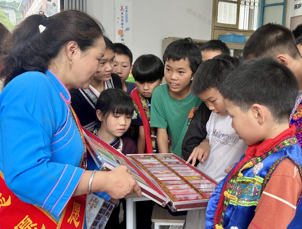 筑牢校园禁毒“防火墙”
