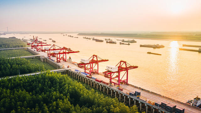 长江 岳阳城陵矶 岳阳城市航拍 洞庭湖城陵矶港 岳阳经济 岳阳航道 
