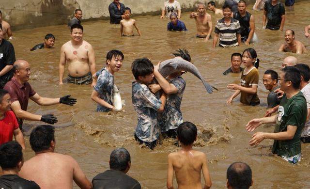 斗牛节民俗活动