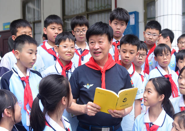 嘉禾：学雷锋精神 争做好少年