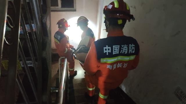 消防 
救援