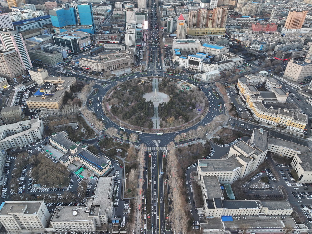 东北 冰湖 南湖  吉利大学 新京