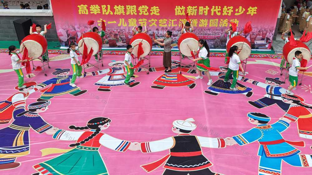 土家族 小学 苗族 砂子坳  演员 篮球 空竹 旗风 书韵  六一 儿童节 学生 载歌载舞 