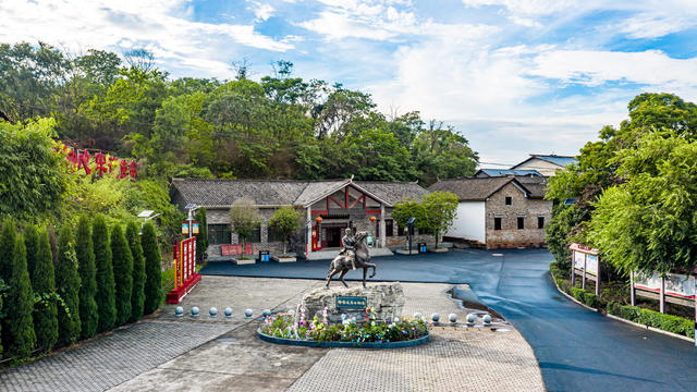 湖南耒阳谢维俊故居雕像 湖南红色旅游 衡阳耒阳市 耒阳城市地标