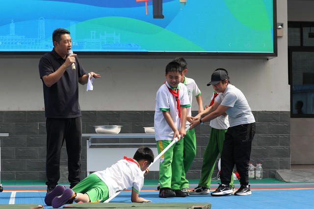 土家族 湘西 苗族 小学 砂子坳 防溺水 演练 游泳 憋气 体验 宣誓 施救