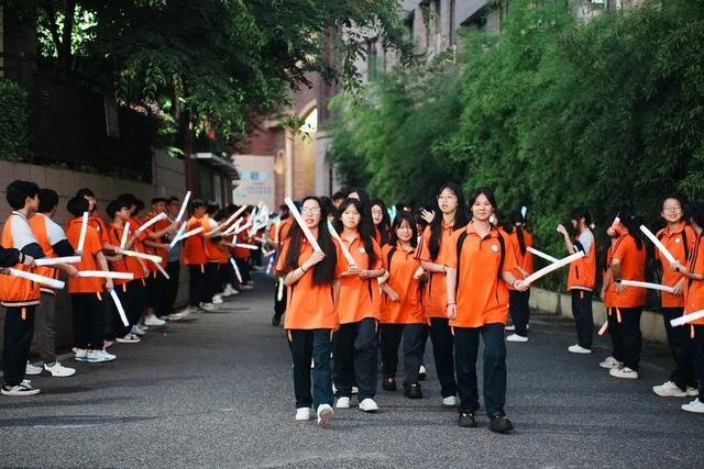 高考、送考、学校、出征、助考