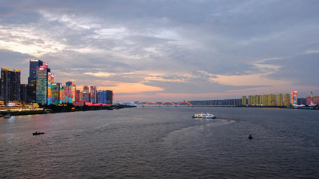 夜游湘江