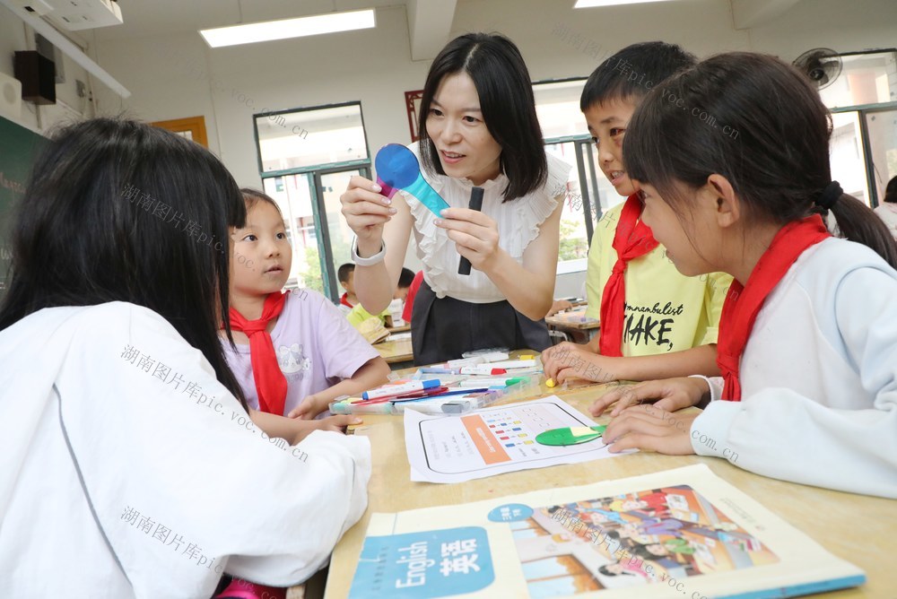 千里送教帮扶暖人心
