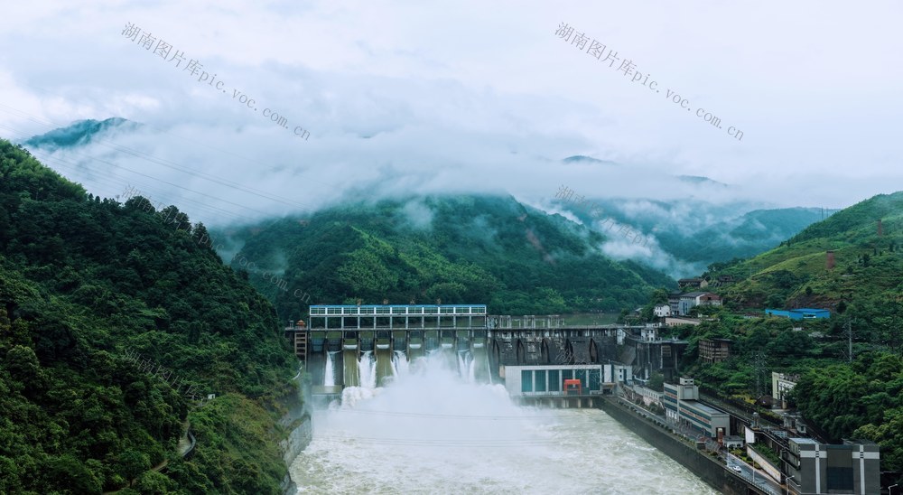 双牌水库泄洪保安全度汛