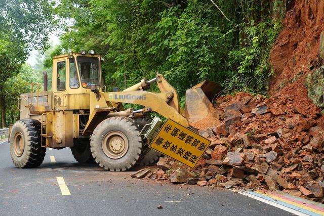 抢险、救灾、自然灾害、国道、公路