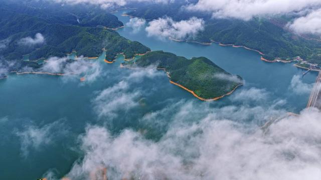 常宁 湿地公园 云雾 山峰 湖水 村庄