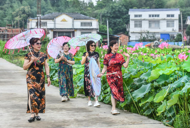 旅游