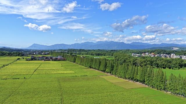  常宁 蓝天白云 田园 村庄 山峦 道路 美景